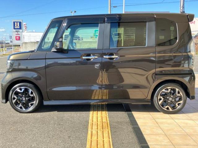N-BOXカスタム G・Lターボホンダセンシング 新品タイヤ/保証書/純正 8インチ SDナビ/ホンダセンシング/両側電動スライドドア/シートヒーター 前席/車線逸脱防止支援システム/シート ハーフレザー/ドライブレコーダー 前後 バックカメラ(2枚目)