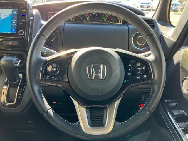 N-BOXカスタム G・Lターボホンダセンシング 新品タイヤ/保証書/純正 8インチ SDナビ/ホンダセンシング/両側電動スライドドア/シートヒーター 前席/車線逸脱防止支援システム/シート ハーフレザー/ドライブレコーダー 前後 バックカメラ(14枚目)