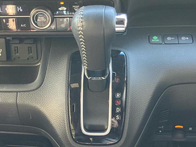 N-BOXカスタム G・Lターボホンダセンシング 新品タイヤ/保証書/純正 8インチ SDナビ/ホンダセンシング/両側電動スライドドア/シートヒーター 前席/車線逸脱防止支援システム/シート ハーフレザー/ドライブレコーダー 前後 バックカメラ(17枚目)