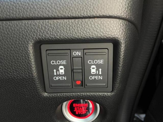 N-BOXカスタム G・Lターボホンダセンシング 新品タイヤ/保証書/純正 8インチ SDナビ/ホンダセンシング/両側電動スライドドア/シートヒーター 前席/車線逸脱防止支援システム/シート ハーフレザー/ドライブレコーダー 前後 バックカメラ(30枚目)