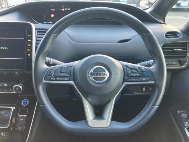 セレナ eパワーオーテックスポーツスペック 新品タイヤ/保証書/社外 10インチ SDナビ/インテリジェントルームミラー/エマージェンシーブレーキ/両側電動スライドドア/アラウンドビューモニター/車線逸脱防止支援システム/シート 合皮 ドラレコ(15枚目)