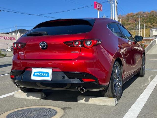 MAZDA3ファストバック 4WD XDプロアクティブツーリングセレクション 保証書/ディスプレイオーディオ8インチ/衝突安全装置/シートヒーター 前席/360°ビューモニター/車線逸脱防止支援システム/ヘッドランプ LED/Bluetooth接続/ETC 衝突被害軽減システム(3枚目)