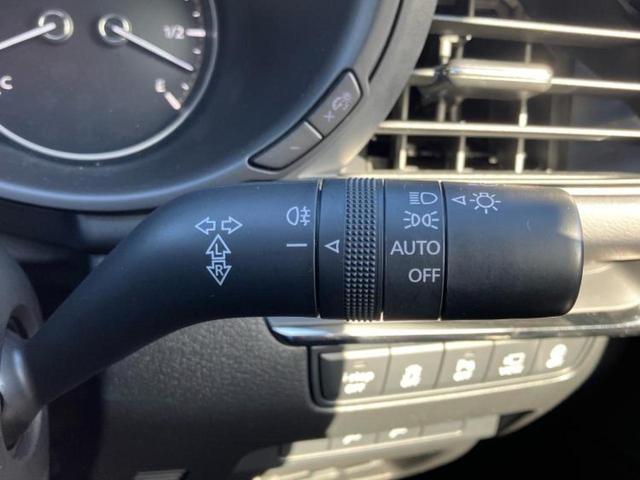 MAZDA3ファストバック 4WD XDプロアクティブツーリングセレクション 保証書/ディスプレイオーディオ8インチ/衝突安全装置/シートヒーター 前席/360°ビューモニター/車線逸脱防止支援システム/ヘッドランプ LED/Bluetooth接続/ETC 衝突被害軽減システム(15枚目)