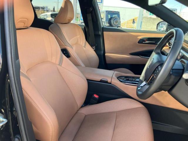 クラウンスポーツ 4WD Z パノラマルーフ/純正エアロ/保証書/純正 12.3インチ メモリーナビ/デジタルインナーミラー/トヨタセーフティセンス/エアーシート 前席/パノラミックビューモニター/車線逸脱防止支援システム 4WD(4枚目)