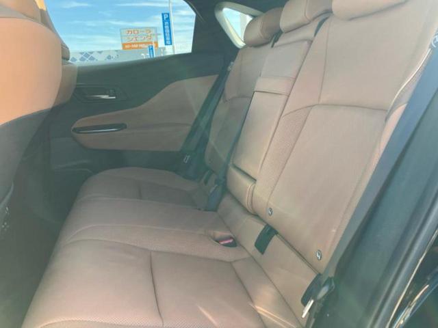 クラウンスポーツ 4WD Z パノラマルーフ/純正エアロ/保証書/純正 12.3インチ メモリーナビ/デジタルインナーミラー/トヨタセーフティセンス/エアーシート 前席/パノラミックビューモニター/車線逸脱防止支援システム 4WD(7枚目)