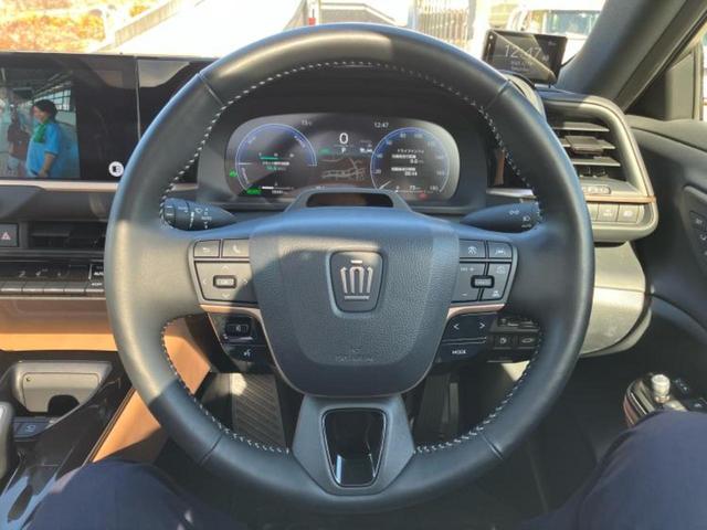 クラウンスポーツ 4WD Z パノラマルーフ/純正エアロ/保証書/純正 12.3インチ メモリーナビ/デジタルインナーミラー/トヨタセーフティセンス/エアーシート 前席/パノラミックビューモニター/車線逸脱防止支援システム 4WD(16枚目)