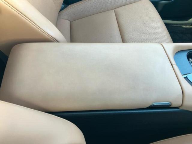 クラウンスポーツ 4WD Z パノラマルーフ/純正エアロ/保証書/純正 12.3インチ メモリーナビ/デジタルインナーミラー/トヨタセーフティセンス/エアーシート 前席/パノラミックビューモニター/車線逸脱防止支援システム 4WD(33枚目)