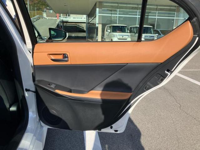 IS IS300hバージョンL 新品タイヤ/保証書/純正 10.3インチ メモリーナビ/プリクラッシュセーフティ/エアーシート 前席/パノラミックビューモニター/車線逸脱防止支援システム/シート フルレザー/ドライブレコーダー 社外(21枚目)