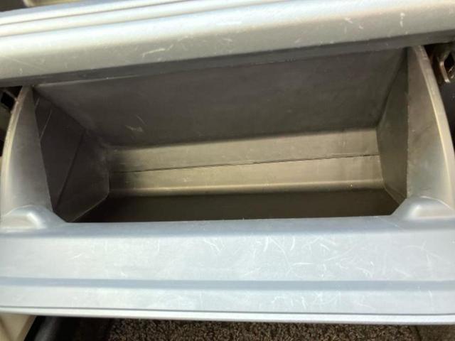 アクア Ｇ　保証書／純正　ＳＤナビ／ヘッドランプ　ＬＥＤ／Ｂｌｕｅｔｏｏｔｈ接続／ＥＴＣ／ＥＢＤ付ＡＢＳ／横滑り防止装置／アイドリングストップ／バックモニター／ワンセグＴＶ／ＤＶＤ／エアバッグ　運転席　ＤＶＤ再生（41枚目）