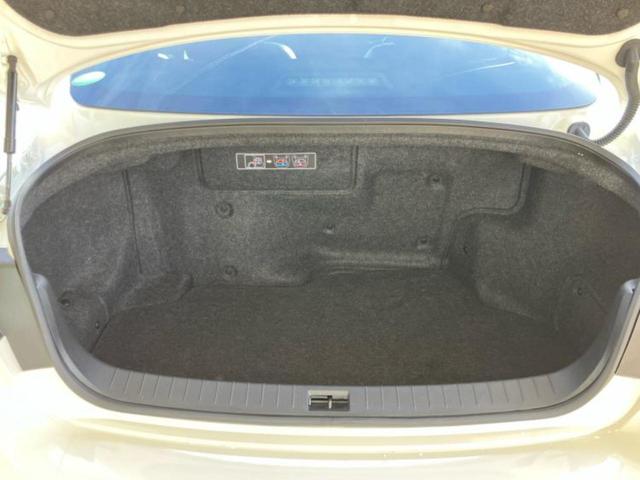 スカイライン ＧＴタイプＳＰ　ＢＯＳＥ／保証書／純正　ＳＤナビ／衝突安全装置／シートヒーター／アラウンドビューモニター／車線逸脱防止支援システム／シート　フルレザー／プロパイロット／ヘッドランプ　ＬＥＤ／ＥＴＣ／ＥＢＤ付ＡＢＳ（24枚目）