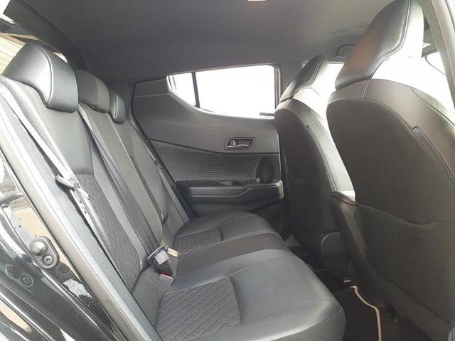 Ｃ－ＨＲ Ｇモードネロ　新品タイヤ／保証書／純正　９インチ　ＳＤナビ／トヨタセーフティセンス／シートヒーター　前席／車線逸脱防止支援システム／シート　ハーフレザー／ヘッドランプ　ＬＥＤ／Ｂｌｕｅｔｏｏｔｈ接続　バックカメラ（5枚目）