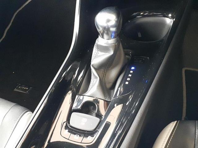 Ｃ－ＨＲ Ｇモードネロ　新品タイヤ／保証書／純正　９インチ　ＳＤナビ／トヨタセーフティセンス／シートヒーター　前席／車線逸脱防止支援システム／シート　ハーフレザー／ヘッドランプ　ＬＥＤ／Ｂｌｕｅｔｏｏｔｈ接続　バックカメラ（17枚目）