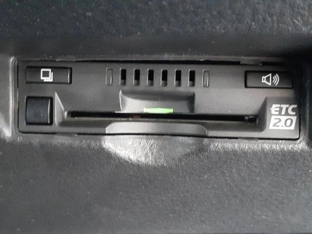 Ｃ－ＨＲ Ｇモードネロ　新品タイヤ／保証書／純正　９インチ　ＳＤナビ／トヨタセーフティセンス／シートヒーター　前席／車線逸脱防止支援システム／シート　ハーフレザー／ヘッドランプ　ＬＥＤ／Ｂｌｕｅｔｏｏｔｈ接続　バックカメラ（18枚目）