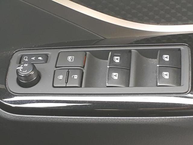 Ｃ－ＨＲ Ｇモードネロ　新品タイヤ／保証書／純正　９インチ　ＳＤナビ／トヨタセーフティセンス／シートヒーター　前席／車線逸脱防止支援システム／シート　ハーフレザー／ヘッドランプ　ＬＥＤ／Ｂｌｕｅｔｏｏｔｈ接続　バックカメラ（30枚目）