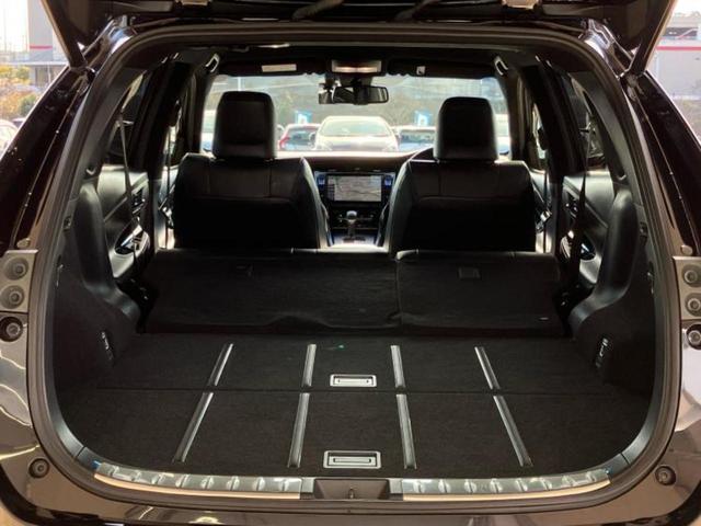 ハリアー プレミアムメタルアンドレザーパッケージ　新品タイヤ／純正エアロ／保証書／社外　１０インチ　ＳＤナビ／衝突安全装置／シートヒーター／車線逸脱防止支援システム／シート　フルレザー／電動バックドア／ヘッドランプ　ＬＥＤ／ＥＴＣ／ＥＢＤ付ＡＢＳ（20枚目）