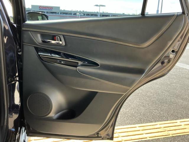 ハリアー プレミアムメタルアンドレザーパッケージ　新品タイヤ／純正エアロ／保証書／社外　１０インチ　ＳＤナビ／衝突安全装置／シートヒーター／車線逸脱防止支援システム／シート　フルレザー／電動バックドア／ヘッドランプ　ＬＥＤ／ＥＴＣ／ＥＢＤ付ＡＢＳ（22枚目）