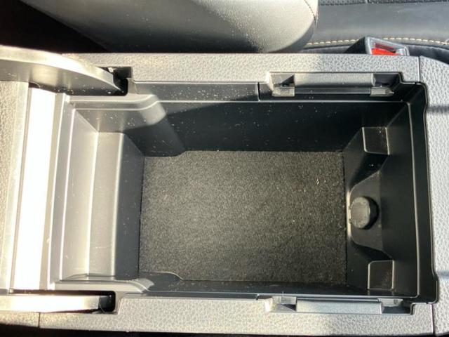 ハリアー プレミアムメタルアンドレザーパッケージ　新品タイヤ／純正エアロ／保証書／社外　１０インチ　ＳＤナビ／衝突安全装置／シートヒーター／車線逸脱防止支援システム／シート　フルレザー／電動バックドア／ヘッドランプ　ＬＥＤ／ＥＴＣ／ＥＢＤ付ＡＢＳ（35枚目）