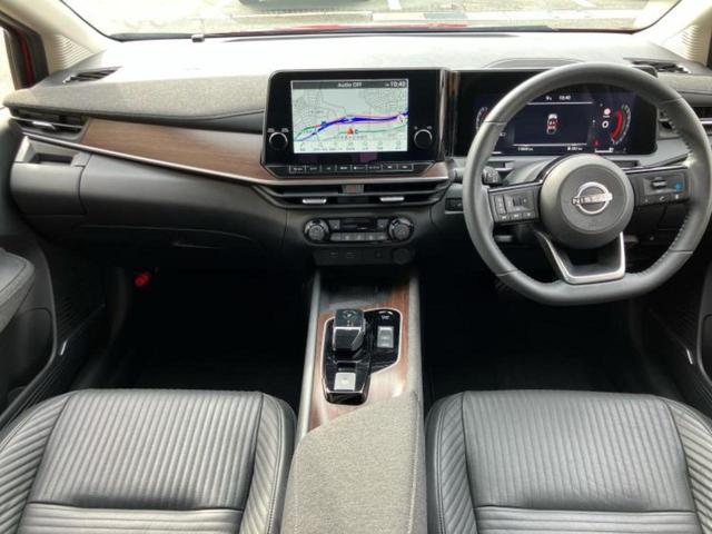 オーラ Ｇレザーエディション　ＢＯＳＥ／保証書／純正　９インチ　メモリーナビ／衝突安全装置／全方位モニター／車線逸脱防止支援システム／シート　フルレザー／プロパイロット／ドライブレコーダー　純正／ヘッドランプ　ＬＥＤ　革シート（6枚目）