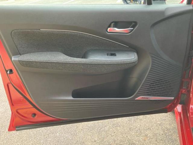 オーラ Ｇレザーエディション　ＢＯＳＥ／保証書／純正　９インチ　メモリーナビ／衝突安全装置／全方位モニター／車線逸脱防止支援システム／シート　フルレザー／プロパイロット／ドライブレコーダー　純正／ヘッドランプ　ＬＥＤ　革シート（23枚目）