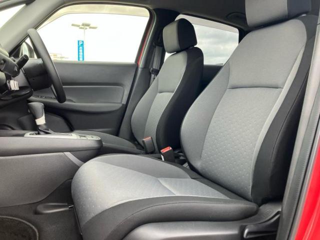 フィット ベーシック　保証書／純正　８インチ　ＳＤナビ／ホンダセンシング／車線逸脱防止支援システム／ドライブレコーダー　純正／Ｂｌｕｅｔｏｏｔｈ接続／ＥＴＣ／ＥＢＤ付ＡＢＳ／横滑り防止装置／アイドリングストップ　ドラレコ（6枚目）