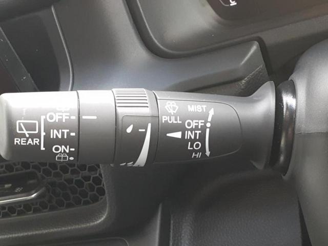 ステップワゴン スパーダ　保証書／純正　１１インチ　ナビ／フリップダウンモニター　純正　１５．６インチ／ホンダセンシング／両側電動スライドドア／シートヒーター　前席／車線逸脱防止支援システム／電動バックドア／登録済未使用車（17枚目）