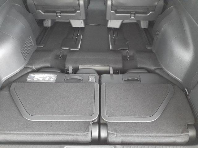 ステップワゴン スパーダ　保証書／純正　１１インチ　ナビ／フリップダウンモニター　純正　１５．６インチ／ホンダセンシング／両側電動スライドドア／シートヒーター　前席／車線逸脱防止支援システム／電動バックドア／登録済未使用車（28枚目）