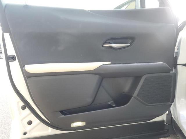 ＵＸ ＵＸ２５０ｈバージョンＬ　新品タイヤ／保証書／純正　１０．３インチ　メモリーナビ／プリクラッシュセーフティ／エアーシート　前席／パノラミックビューモニター／車線逸脱防止支援システム／シート　フルレザー／電動バックドア　革シート（22枚目）