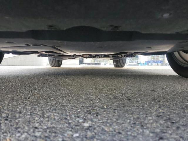 ＵＸ ＵＸ２５０ｈバージョンＬ　新品タイヤ／保証書／純正　１０．３インチ　メモリーナビ／プリクラッシュセーフティ／エアーシート　前席／パノラミックビューモニター／車線逸脱防止支援システム／シート　フルレザー／電動バックドア　革シート（50枚目）