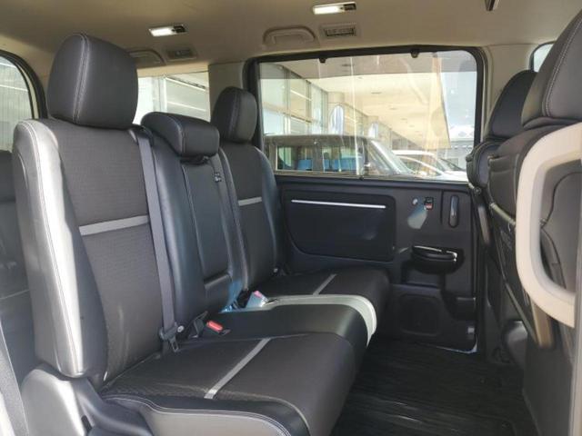 ステップワゴンスパーダ スパーダクールスピリット・ホンダセンシング　新品タイヤ／保証書／純正　１０インチ　ＳＤナビ／フリップダウンモニター　純正　１１．６インチ／ホンダセンシング／両側電動スライドドア／シートヒーター　前席／マルチビューカメラシステム　後席モニター（5枚目）