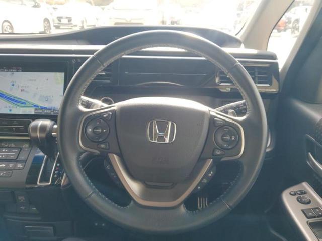 ステップワゴンスパーダ スパーダクールスピリット・ホンダセンシング　新品タイヤ／保証書／純正　１０インチ　ＳＤナビ／フリップダウンモニター　純正　１１．６インチ／ホンダセンシング／両側電動スライドドア／シートヒーター　前席／マルチビューカメラシステム　後席モニター（16枚目）