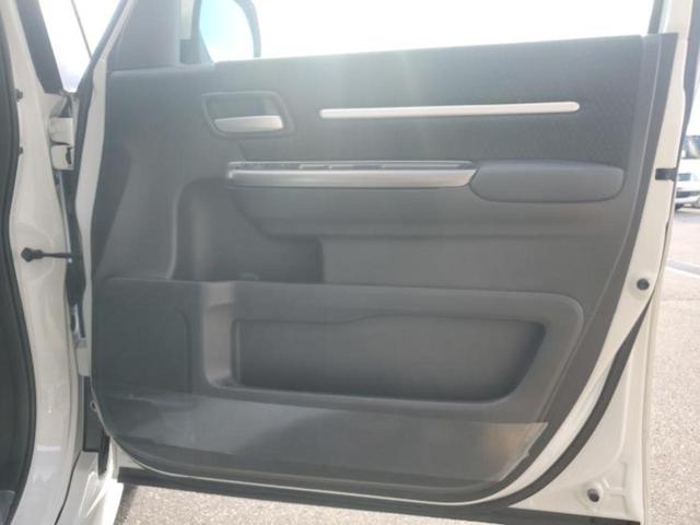 ステップワゴンスパーダ スパーダクールスピリット・ホンダセンシング　新品タイヤ／保証書／純正　１０インチ　ＳＤナビ／フリップダウンモニター　純正　１１．６インチ／ホンダセンシング／両側電動スライドドア／シートヒーター　前席／マルチビューカメラシステム　後席モニター（22枚目）