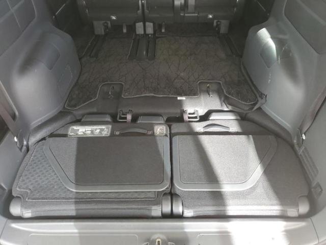 ステップワゴンスパーダ スパーダクールスピリット・ホンダセンシング　新品タイヤ／保証書／純正　１０インチ　ＳＤナビ／フリップダウンモニター　純正　１１．６インチ／ホンダセンシング／両側電動スライドドア／シートヒーター　前席／マルチビューカメラシステム　後席モニター（28枚目）