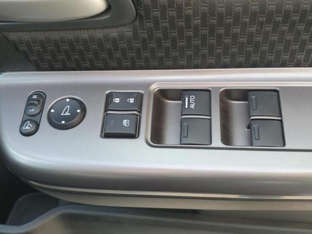 ステップワゴンスパーダ スパーダクールスピリット・ホンダセンシング　新品タイヤ／保証書／純正　１０インチ　ＳＤナビ／フリップダウンモニター　純正　１１．６インチ／ホンダセンシング／両側電動スライドドア／シートヒーター　前席／マルチビューカメラシステム　後席モニター（33枚目）