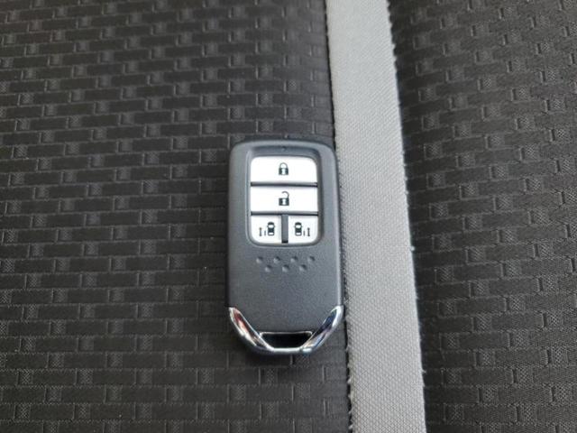 ステップワゴンスパーダ スパーダクールスピリット・ホンダセンシング　新品タイヤ／保証書／純正　１０インチ　ＳＤナビ／フリップダウンモニター　純正　１１．６インチ／ホンダセンシング／両側電動スライドドア／シートヒーター　前席／マルチビューカメラシステム　後席モニター（39枚目）