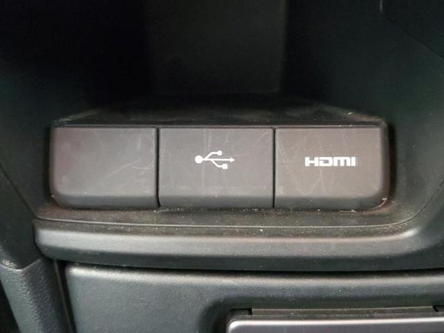 ステップワゴンスパーダ スパーダクールスピリット・ホンダセンシング　新品タイヤ／保証書／純正　１０インチ　ＳＤナビ／フリップダウンモニター　純正　１１．６インチ／ホンダセンシング／両側電動スライドドア／シートヒーター　前席／マルチビューカメラシステム　後席モニター（42枚目）