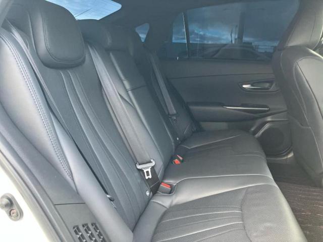 クラウンハイブリッド ＲＳアドバンス　サンルーフ／保証書／純正　１０．３インチ　メモリーナビ／デジタルインナーミラー／トヨタセーフティセンス／エアーシート　前席／パノラミックビューモニター／車線逸脱防止支援システム／シート　合皮　ドラレコ（5枚目）