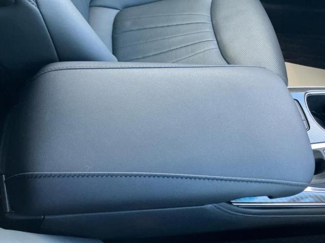 クラウンハイブリッド ＲＳアドバンス　サンルーフ／保証書／純正　１０．３インチ　メモリーナビ／デジタルインナーミラー／トヨタセーフティセンス／エアーシート　前席／パノラミックビューモニター／車線逸脱防止支援システム／シート　合皮　ドラレコ（32枚目）