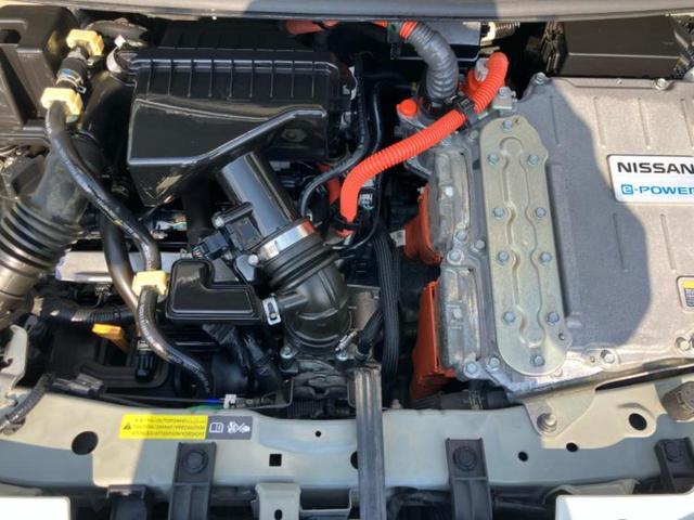 ノート eパワーX 新品タイヤ/保証書/純正 SDナビ/インテリジェントルームミラー/衝突安全装置/車線逸脱防止支援システム/ヘッドランプ LED/ETC/EBD付ABS/横滑り防止装置/アイドリングストップ(52枚目)