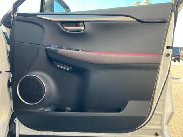 ＮＸ ＮＸ３００ｈ　Ｉパッケージ　純正　１０．３インチ　メモリーナビ／プリクラッシュセーフティ／シートヒーター／車線逸脱防止支援システム／シート　フルレザー／電動バックドア／ドライブレコーダー　前後／ヘッドランプ　３眼ＬＥＤ　革シート（21枚目）