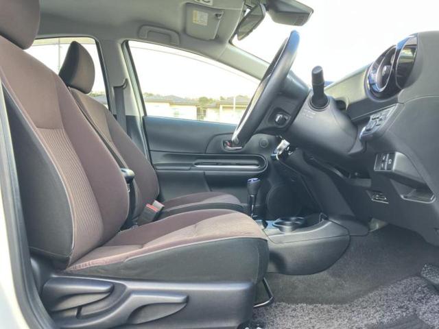 アクア Ｇ　社外　ＳＤナビ／ヘッドランプ　ＨＩＤ／ＥＴＣ／ＥＢＤ付ＡＢＳ／横滑り防止装置／アイドリングストップ／フルセグＴＶ／エアバッグ　運転席／エアバッグ　助手席／パワーウインドウ／キーレスエントリー（4枚目）