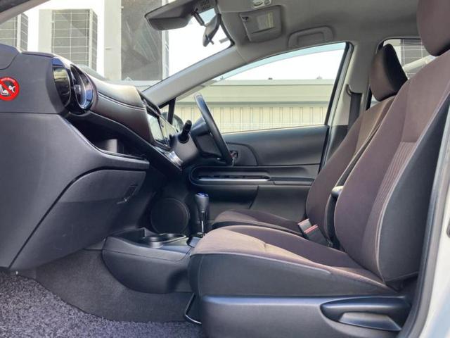 アクア Ｇ　社外　ＳＤナビ／ヘッドランプ　ＨＩＤ／ＥＴＣ／ＥＢＤ付ＡＢＳ／横滑り防止装置／アイドリングストップ／フルセグＴＶ／エアバッグ　運転席／エアバッグ　助手席／パワーウインドウ／キーレスエントリー（7枚目）