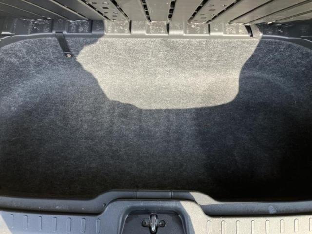 セレナ ハイウェイスターＨＶ　Ｖセレクション　新品タイヤ／保証書／純正　ＳＤナビ／フリップダウンモニター　社外　１０．２インチ／両側電動スライドドア／ヘッドランプ　ＨＩＤ／ＥＴＣ／ＥＢＤ付ＡＢＳ／横滑り防止装置／アイドリングストップ　後席モニター（28枚目）