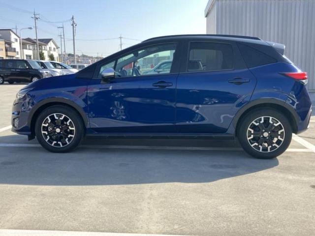 ノート オーテッククロスオーバー　新品タイヤ／保証書／純正　９インチ　ナビ／衝突安全装置／アラウンドビューモニター／車線逸脱防止支援システム／シート　ハーフレザー／プロパイロット／ヘッドランプ　ＬＥＤ／ＥＢＤ付ＡＢＳ　全周囲カメラ（2枚目）