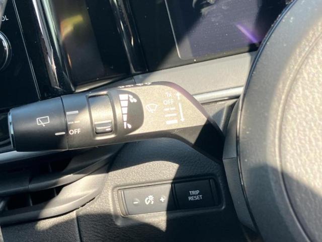 ノート オーテッククロスオーバー　新品タイヤ／保証書／純正　９インチ　ナビ／衝突安全装置／アラウンドビューモニター／車線逸脱防止支援システム／シート　ハーフレザー／プロパイロット／ヘッドランプ　ＬＥＤ／ＥＢＤ付ＡＢＳ　全周囲カメラ（17枚目）