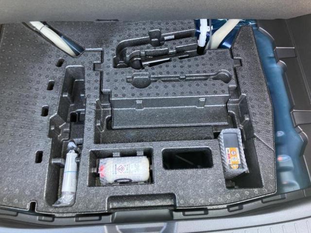 ノート オーテッククロスオーバー　新品タイヤ／保証書／純正　９インチ　ナビ／衝突安全装置／アラウンドビューモニター／車線逸脱防止支援システム／シート　ハーフレザー／プロパイロット／ヘッドランプ　ＬＥＤ／ＥＢＤ付ＡＢＳ　全周囲カメラ（27枚目）