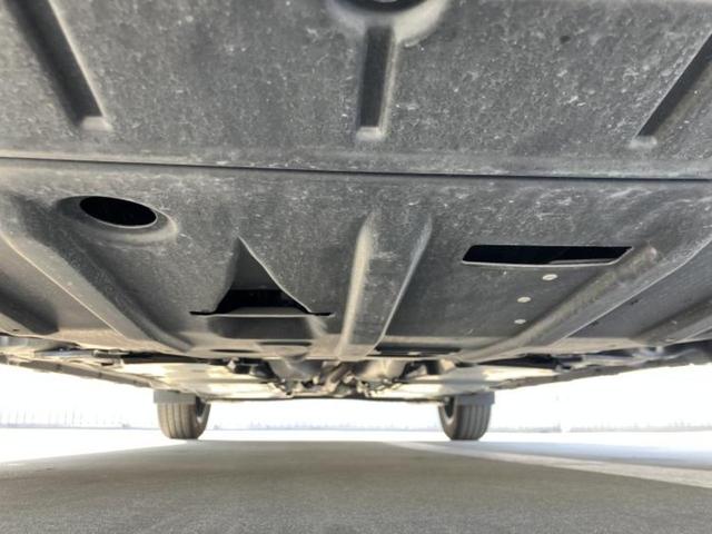 ノート オーテッククロスオーバー　新品タイヤ／保証書／純正　９インチ　ナビ／衝突安全装置／アラウンドビューモニター／車線逸脱防止支援システム／シート　ハーフレザー／プロパイロット／ヘッドランプ　ＬＥＤ／ＥＢＤ付ＡＢＳ　全周囲カメラ（50枚目）