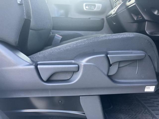 Ｎ－ＢＯＸカスタム ヒョウジュン　新品タイヤ／保証書／純正　９インチ　ナビ／ホンダセンシング／両側電動スライドドア／シートヒーター　前席／車線逸脱防止支援システム／ヘッドランプ　ＬＥＤ／ＥＢＤ付ＡＢＳ／横滑り防止装置　レーンアシスト（44枚目）