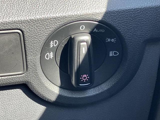 T-クロス TSI 1stプラス 保証書/ディスプレイオーディオ+ナビ/衝突安全装置/車線逸脱防止支援システム/シート ハーフレザー/パーキングアシスト 自動操舵/ヘッドランプ HID/ETC/EBD付ABS 衝突被害軽減システム(29枚目)