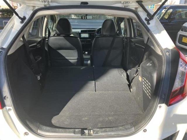 フィットハイブリッド ハイブリッド・Ｌパッケージ　保証書／純正　ＳＤナビ／シート　ハーフレザー／ヘッドランプ　ＨＩＤ／ＥＴＣ／ＥＢＤ付ＡＢＳ／横滑り防止装置／アイドリングストップ／フルセグＴＶ／エアバッグ　運転席／エアバッグ　助手席　盗難防止装置（8枚目）