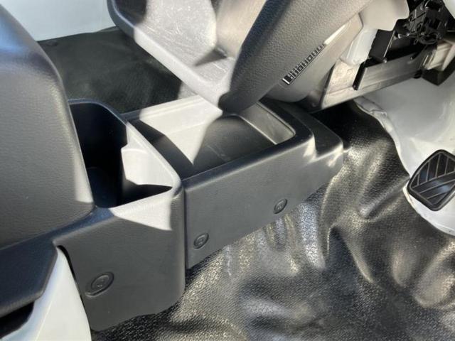 キャリイトラック ＫＣ　新品タイヤ／保証書／エアバッグ　運転席／マニュアルエアコン（26枚目）